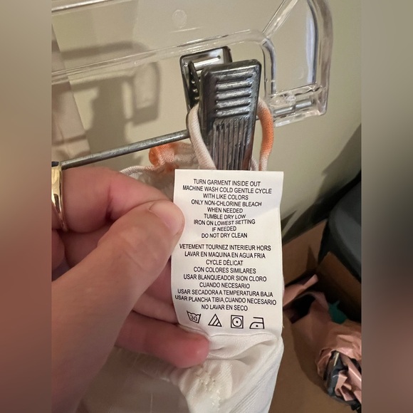 GB Ruffle Tie Dye Hippie Crop Top Size XLarge - built in bandeau with tassels - Picture 7 of 8